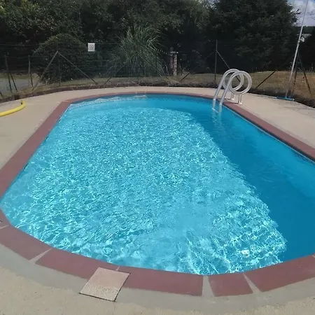 1 Of 3 Delightful Gites With Pool In The Beautiful Mayenne Countryside.