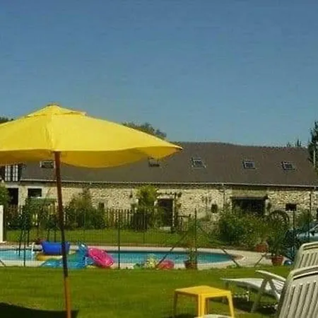 1 Of 3 Delightful Gites With Pool In The Beautiful Mayenne Countryside. Holiday home Madre